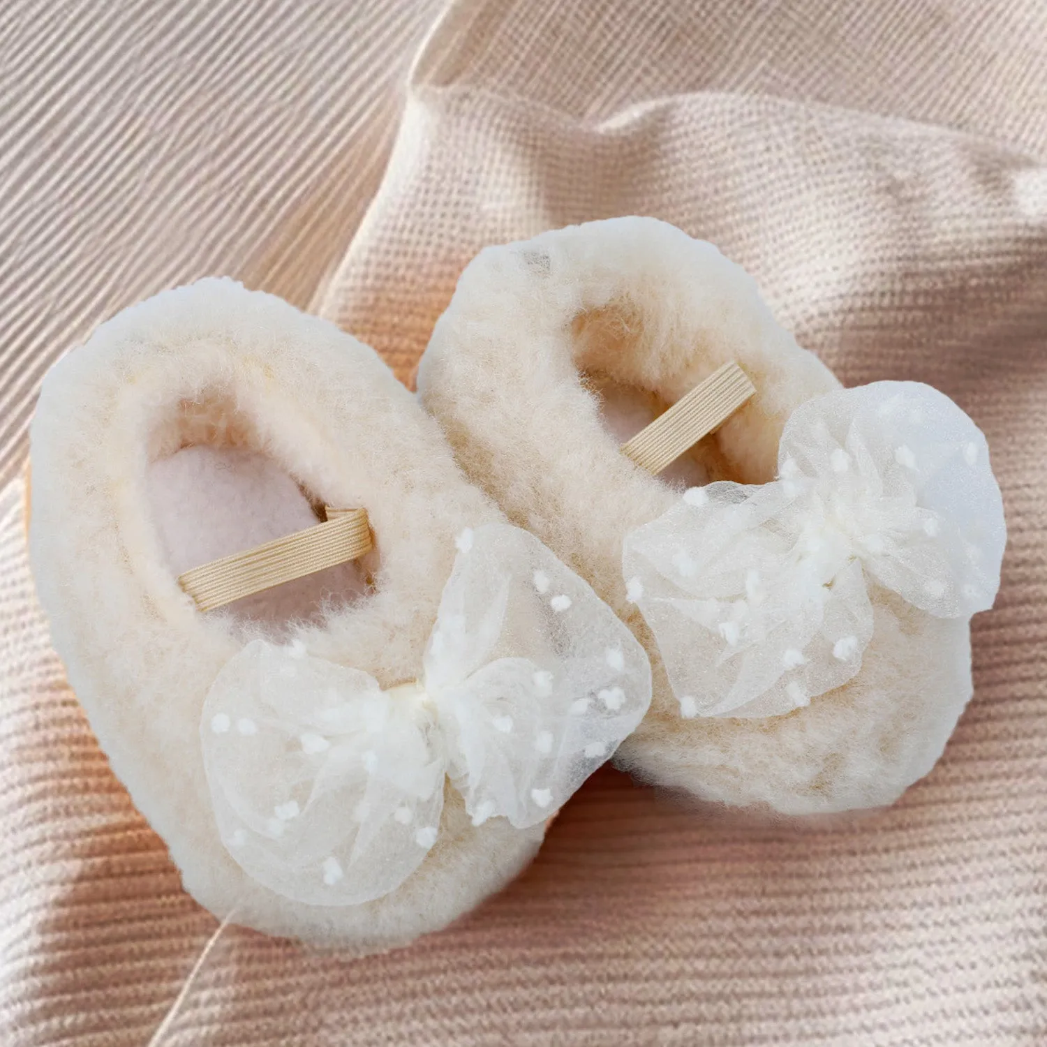 Baby Moo Bow Applique Warm Furry Booties - Cream