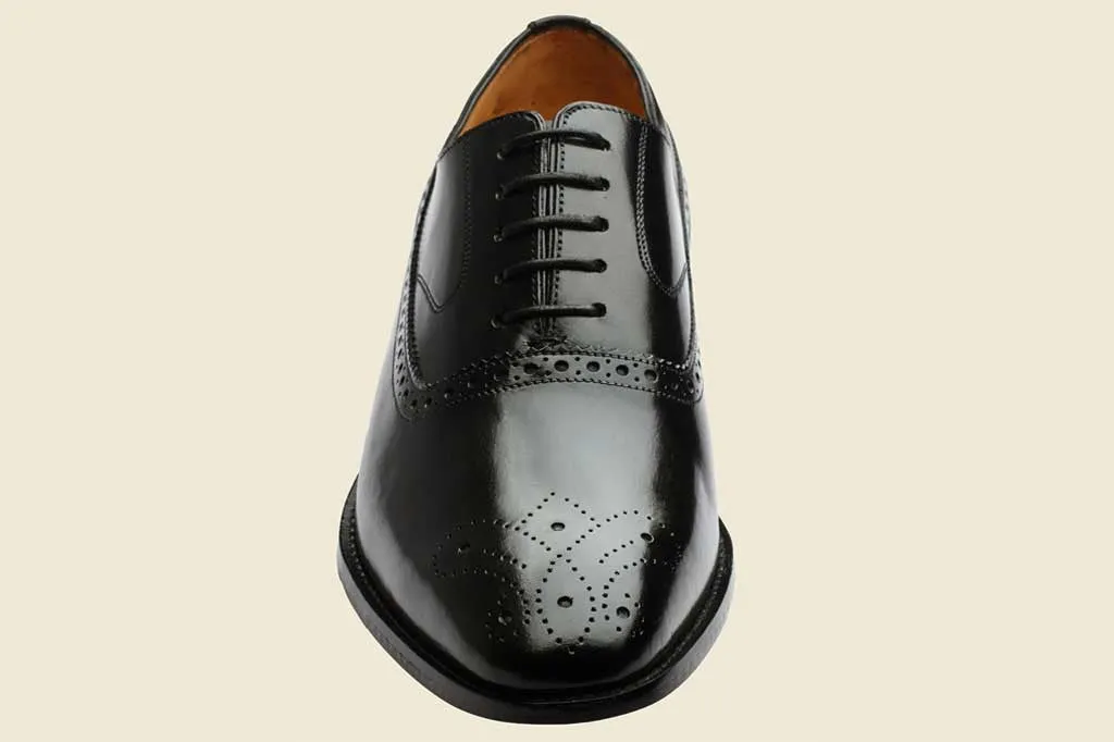 Brogue Oxford With Gimping And Medallion – Black