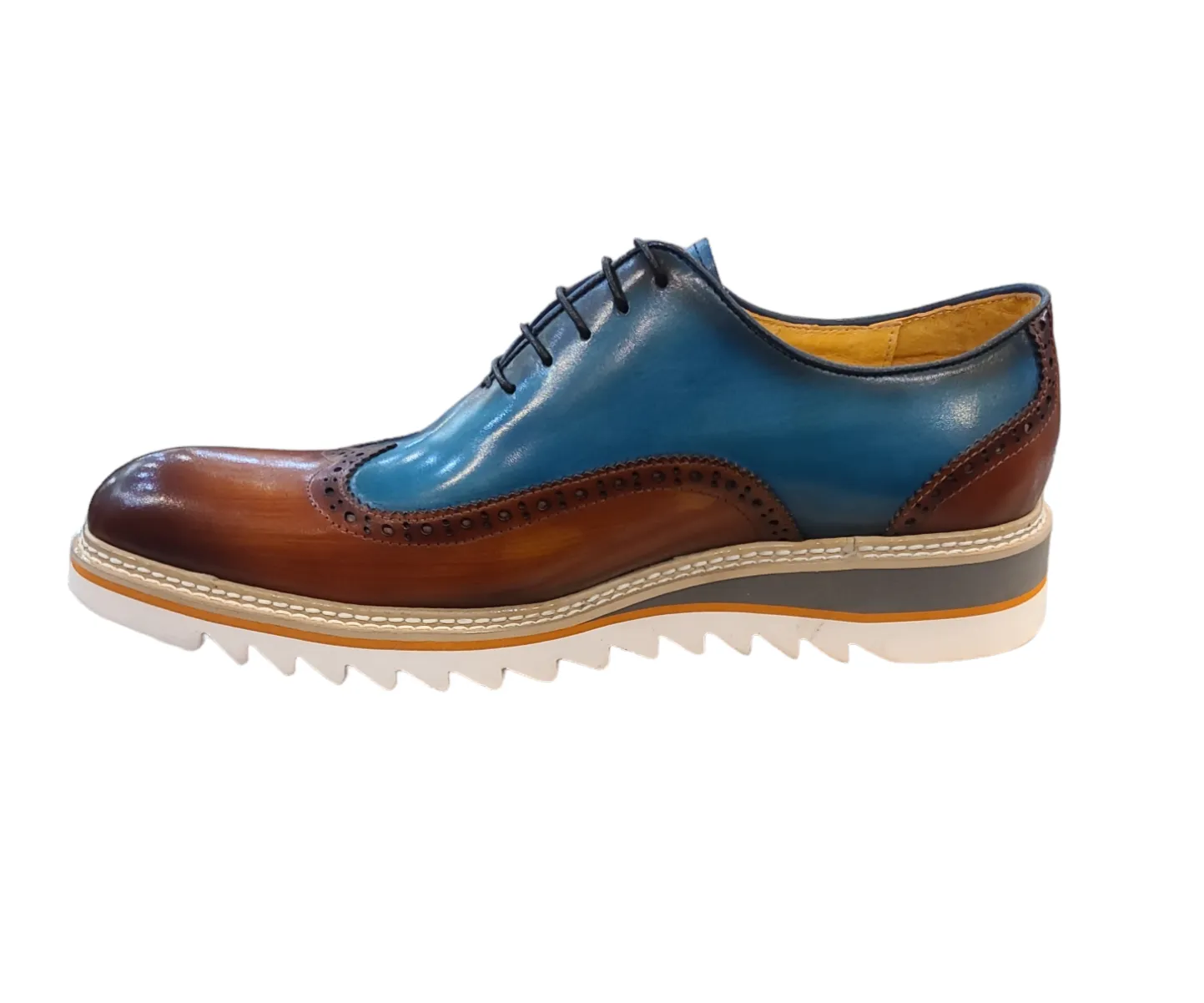 Carrucci Two-tone Wingtip Shoes